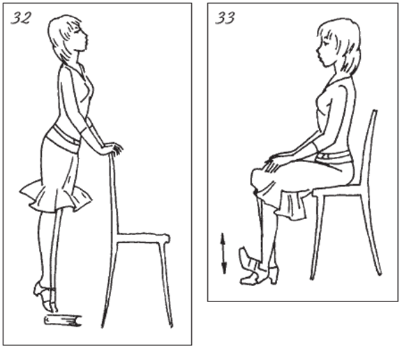 Канон читают сидя или стоя. Человек на стуле рисунок. Сидящий человек рисунок. Человек сидит на стуле рисунок. Сидячий человек на стуле рисунок.